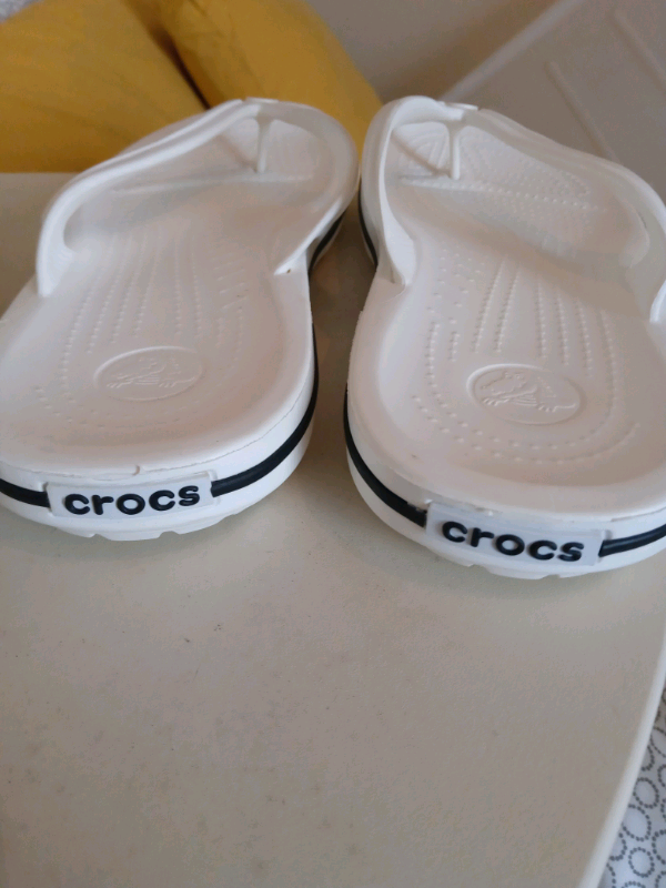 cheap mens crocs size 10